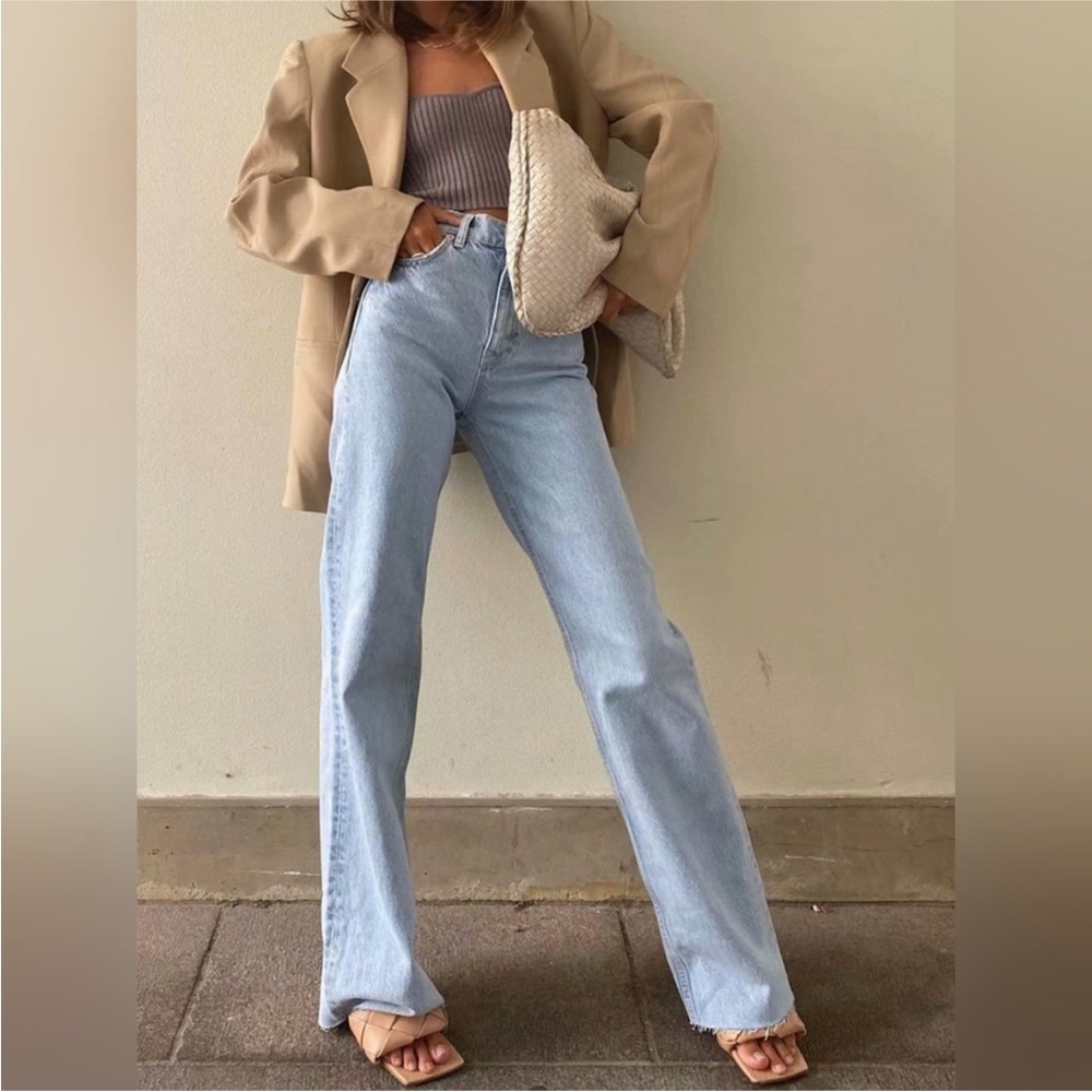 Light wash blue denim jeans- straight leg raw hem perfect closet essential jeans - Picture 5 of 12